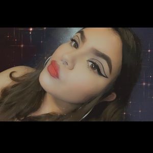 Meet your Posher, Alondra